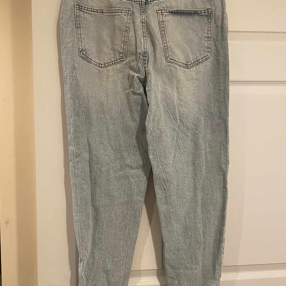 Barely worn ripped mom jeans